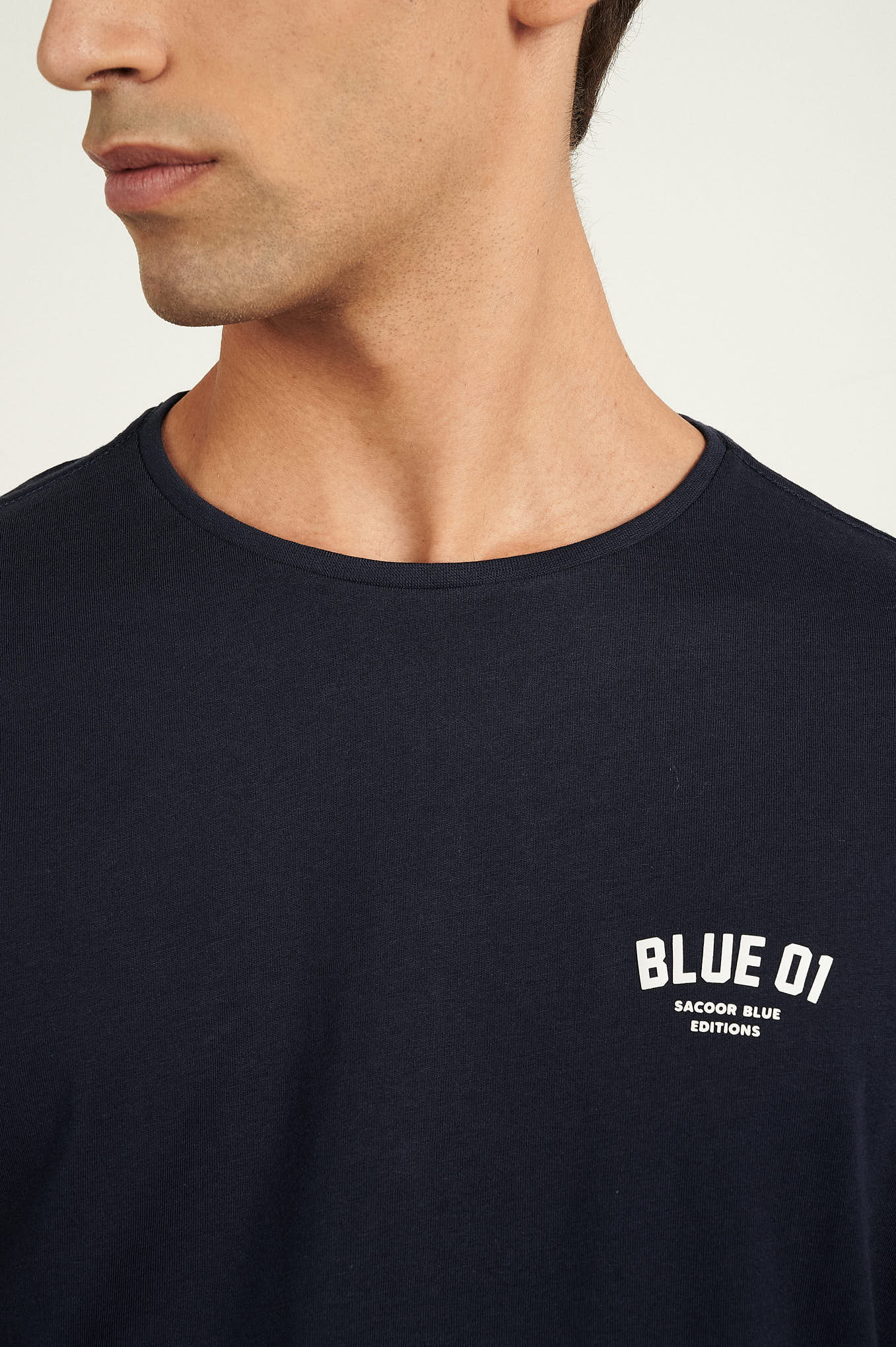T-Shirt Azul Escuro Casual Homem