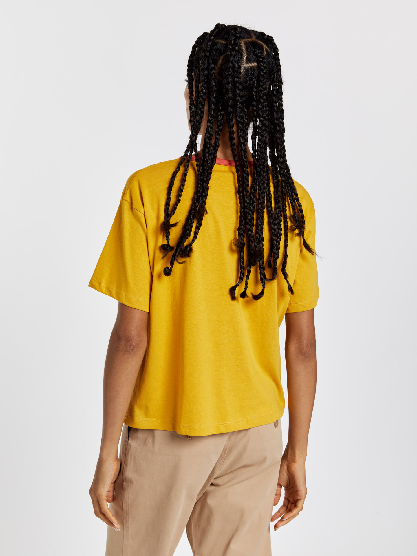 T-Shirt Amarelo Casual Mulher