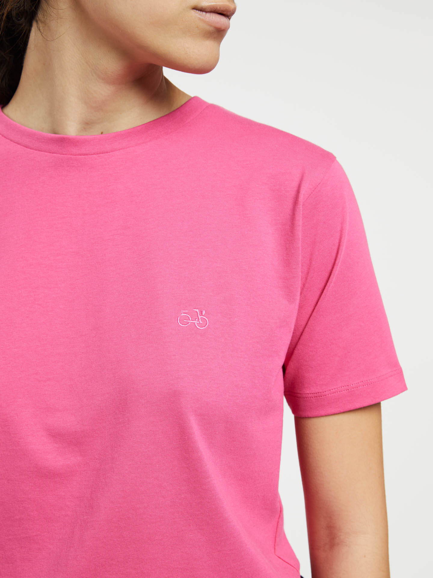 T-Shirt Rosa Choque Casual Mulher